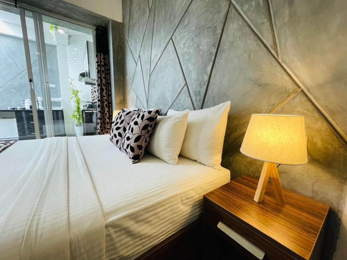 8 Plus Motels Negombo Buitenkant foto