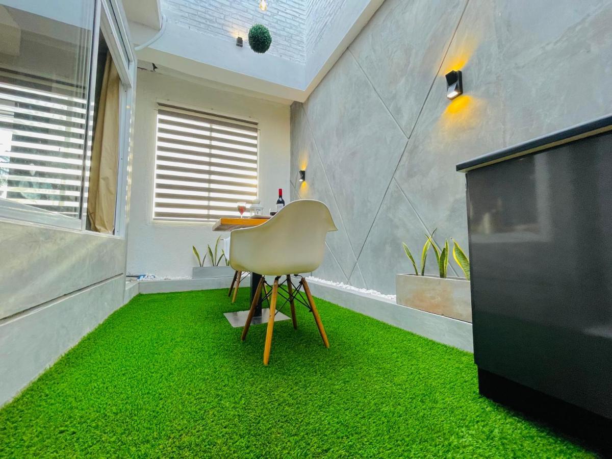 8 Plus Motels Negombo Buitenkant foto